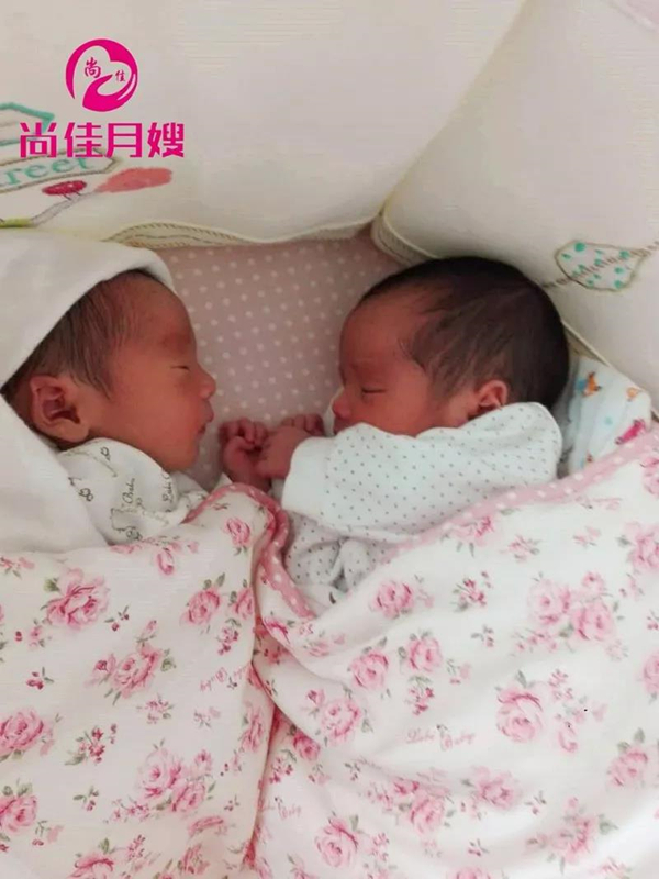 尚佳專(zhuān)業(yè)月嫂丨科普丨寶寶一天放N個(gè)屁，是腸胃不好？